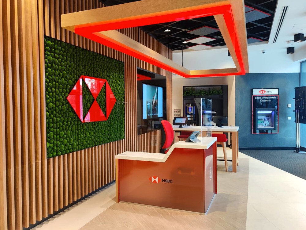 HSBC - delivering brand implementation programmes around the globe
